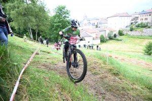 VTT à Montfaucon-en-Velay : la course des U15-U17