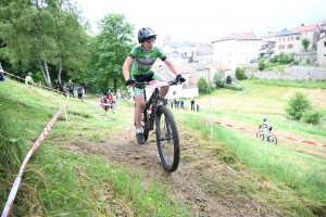 VTT à Montfaucon-en-Velay : la course des U15-U17