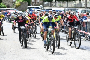 VTT à Montfaucon-en-Velay : la course des U15-U17