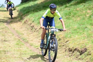 VTT à Montfaucon-en-Velay : la course des U15-U17