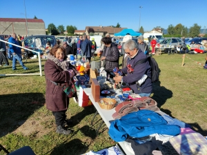 Saint-Maurice-de-Lignon : premier vide-greniers apprécié aux Chabanneries