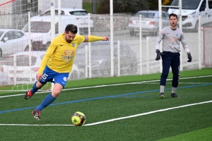 Foot, R2 : Monistrol a su se montrer patient contre Issoire