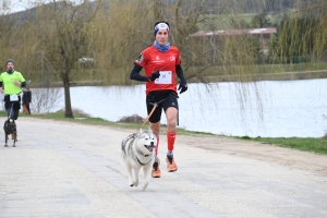 35 participants pour le premier canicross à Bas-en-Basset