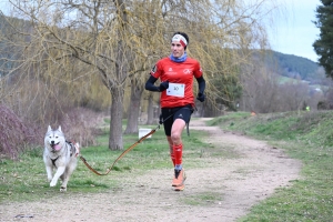 35 participants pour le premier canicross à Bas-en-Basset