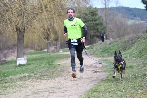 35 participants pour le premier canicross à Bas-en-Basset