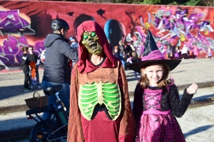 Retournac : 200 enfants au défilé costumé pour Halloween