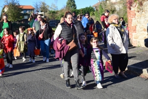 Retournac : 200 enfants au défilé costumé pour Halloween