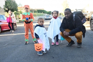 Retournac : 200 enfants au défilé costumé pour Halloween