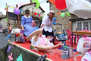 Retournac : les métiers incarnés à travers le corso de la Saint-Jean (vidéo)