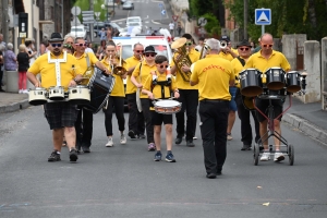 Retournac : les métiers incarnés à travers le corso de la Saint-Jean (vidéo)