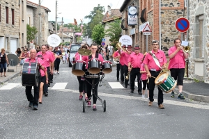 Retournac : les métiers incarnés à travers le corso de la Saint-Jean (vidéo)