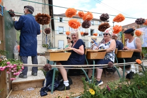 Retournac : les métiers incarnés à travers le corso de la Saint-Jean (vidéo)