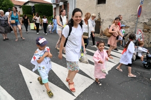 Retournac : les métiers incarnés à travers le corso de la Saint-Jean (vidéo)