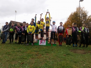 Cyclisme : Antoine Bonnaud du Vélo Club du Velay l’emporte au cyclo-cross de Savigneux