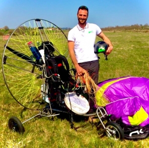 Lapte : Glenn Michelland en équipe de France aux championnats du monde de paramoteur (vidéo)