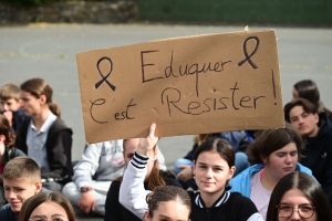 Attaque d&#039;Arras : un recueillement solennel dans les collèges et les lycées de Haute-Loire