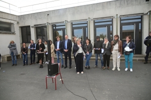 Attaque d&#039;Arras : un recueillement solennel dans les collèges et les lycées de Haute-Loire