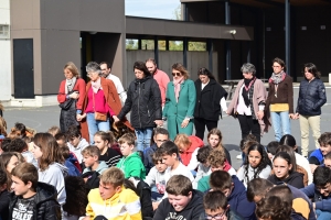 Attaque d&#039;Arras : un recueillement solennel dans les collèges et les lycées de Haute-Loire