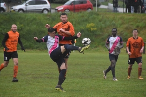 Foot, D1 : la montée sans fête pour La Séauve battue par Bains/Saint-Christophe