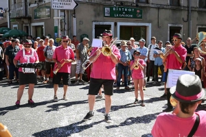 Lapte : chaude ambiance sur la fête d&#039;été de Lapte (vidéo)