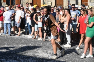 Lapte : chaude ambiance sur la fête d&#039;été de Lapte (vidéo)