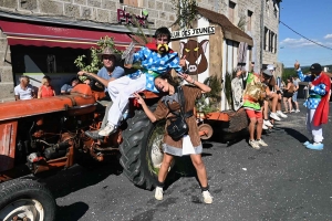 Lapte : chaude ambiance sur la fête d&#039;été de Lapte (vidéo)