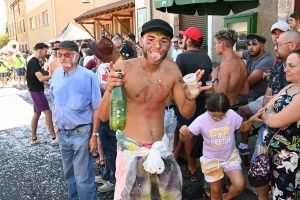 Lapte : chaude ambiance sur la fête d&#039;été de Lapte (vidéo)