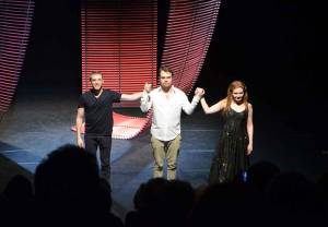 )Adrien Serre (José), Tristan Cottin (le Narrateur), Alice Berger (Carmen).||