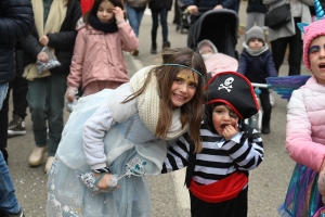 Bas-en-Basset à l&#039;heure du Carnaval des enfants