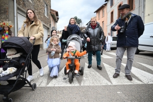 Bas-en-Basset à l&#039;heure du Carnaval des enfants