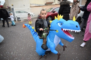 Bas-en-Basset à l&#039;heure du Carnaval des enfants