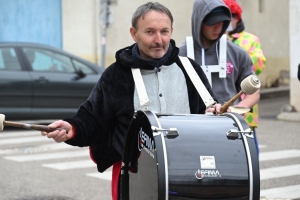 Bas-en-Basset à l&#039;heure du Carnaval des enfants