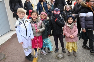 Bas-en-Basset à l&#039;heure du Carnaval des enfants