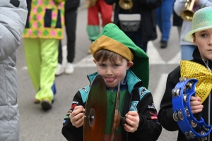 Bas-en-Basset à l&#039;heure du Carnaval des enfants