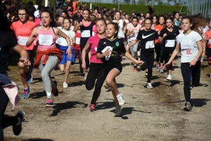 Cross du collège public d&#039;Yssingeaux : les photos des CM2, 6e et 5e filles