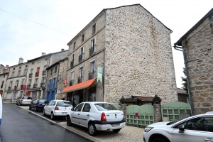 Serge Klarsfeld a été caché au premier étage de cet immeuble de la rue Chaussade