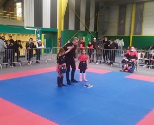 L&#039;Athlétic-Club du Puy à la Coupe de Noël de kick-boxing à Rive-de-Gier