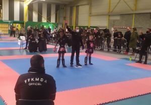 L&#039;Athlétic-Club du Puy à la Coupe de Noël de kick-boxing à Rive-de-Gier