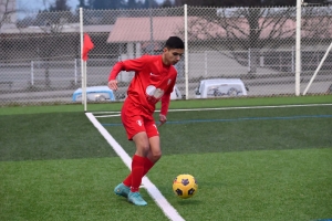 Foot, U18 : Monistrol domine encore Brives et file en demi-finale