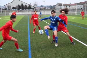 Foot, U18 : Monistrol domine encore Brives et file en demi-finale