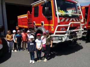 Lapte : une randonnée jusqu&#039;à la caserne des pompiers pour des écoliers de l&#039;école du Petit Suc