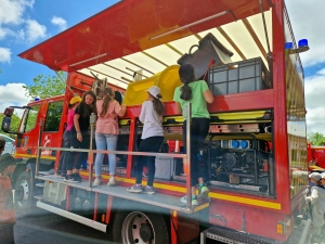 Lapte : une randonnée jusqu&#039;à la caserne des pompiers pour des écoliers de l&#039;école du Petit Suc