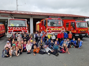 Lapte : une randonnée jusqu&#039;à la caserne des pompiers pour des écoliers de l&#039;école du Petit Suc