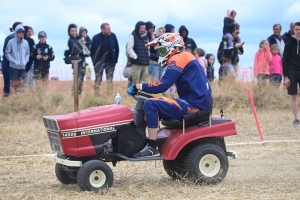 Course sur prairie 2023 : les photos des tracteurs-tondeuses