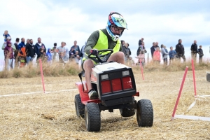 Course sur prairie 2023 : les photos des tracteurs-tondeuses