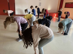 Saint-Maurice de Lignon : les CP de l’école publique dansent à l’école (vidéo)