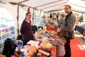 Retournac : le marché de Noël anime le bourg