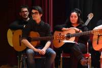 Retournac : une trentaine de guitaristes sur scène