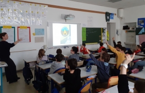 Monistrol-sur-Loire : l&#039;autrice Marion Achard à l&#039;école Lucie-Aubrac