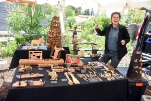 Saint-Front : des ânes en chair et en bois sur le chemin de la cascade de Souteyros